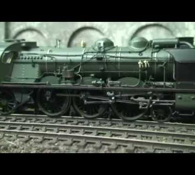Train miniature HO Chalindrais ligne 2 (2ème réseau d'André Gay) vidéo 55