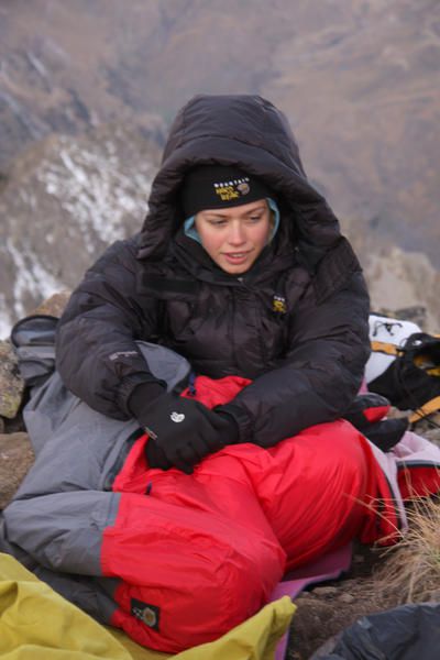 Un début de séjour dans le massif de l'Aneto avec la réalisation de l'Arête des 15 Gendarmes au Pic d’Albe. Puis une fuite devant le mauvais temps qui nous conduira dans les gorges de la Jonte.