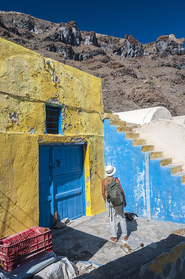 14/16 Martine en Grèce, sur l'ile de Thirasia