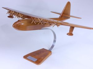 Hughes H4 Hercules (échelle : 1/136°, bois : hêtre)