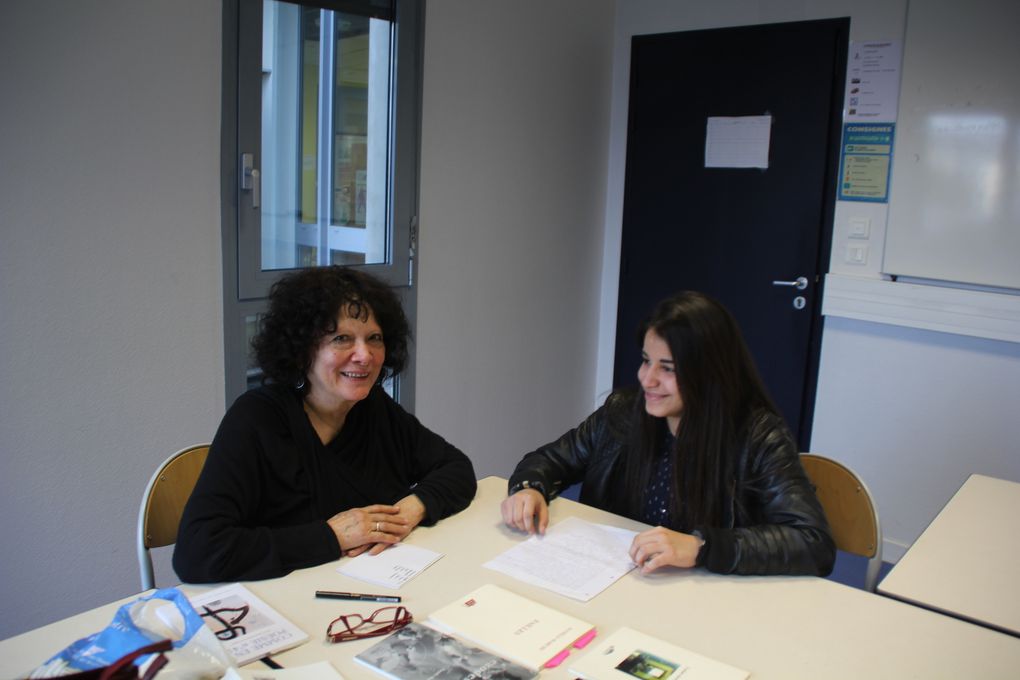 Speed-poeting : Simone Cukier ; Danièle Marche - accueil chaleureux au CDI du Lycée - rencontre au Lavoir-Théâtre - 