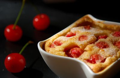 PETITS CLAFOUTIS aux cerises GRIOTTES