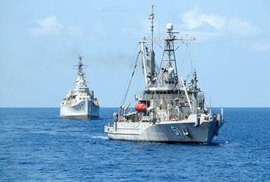 Le navire de guerre américain "USNS Grasp" à Abidjan