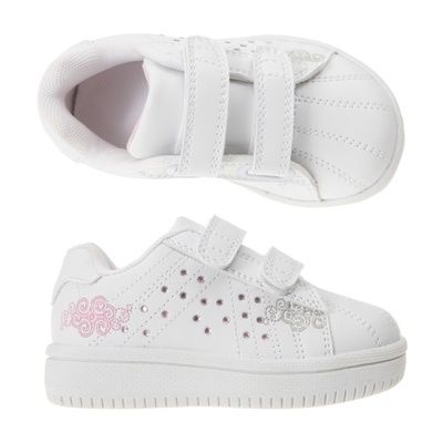 Acheter des baskets de bébé : modelés et prix baskets bébés filles, bébés garçons