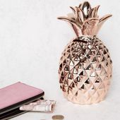 Sass & Belle - Tirelire ananas - Or rose at asos.com