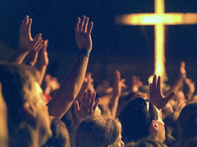 J’exprime le désir que des historiens attentifs au vécu actuel des chrétiens m’expliquent comment des Églises peuvent ainsi sortir du monde