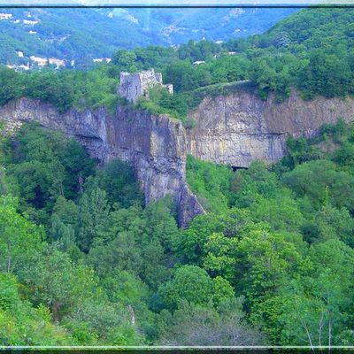 Diaporama château de Montpezat sous bauzon - Pourcheyrolles