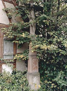 La croix de chemin d'Anne Barbe Vogler à Saasenheim