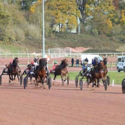 "R1-C3 | GRAND PRIX DE LA VILLE DE LAVAL  01 NOV 2023 À 15H15 HIPPODROME DE LAVAL (R1) 16 PARTANTS - 70000€ - 2850 MÈTRES - SABLE"