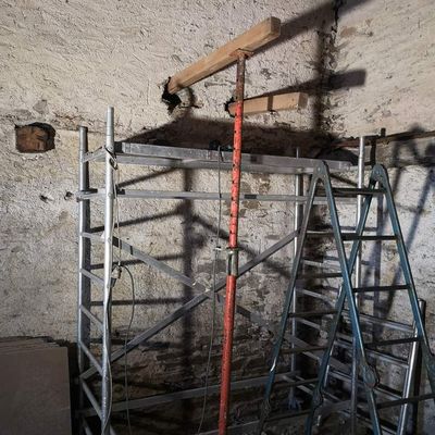 Premiers travaux de maçonnerie, création d'une ouverture