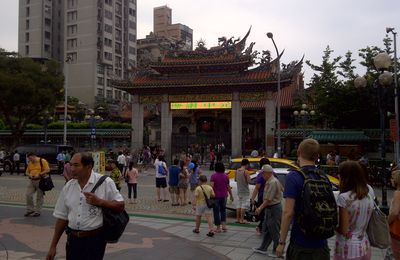 Snake Alley and Longshan-Temple