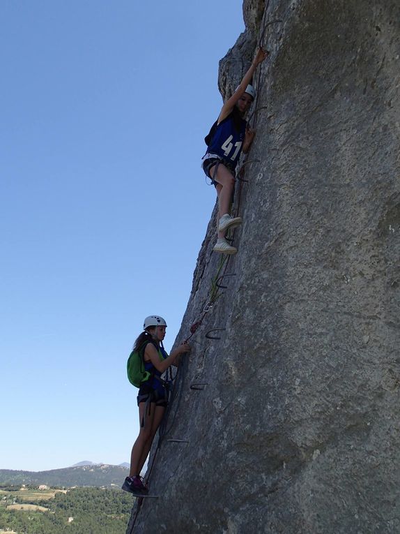 Raid dans les Dentelles