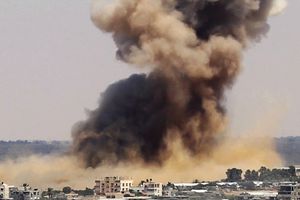 Conflit israélo-palestinien: raids aériens et tirs de roquettes s'intensifient dans la bande de Gaza