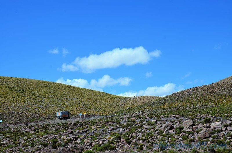 Sur la route de El Tatio ( Chili en camping-car)