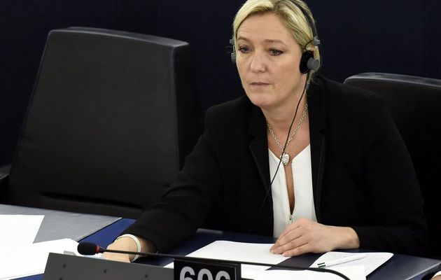 Assistants parlementaires européens fictifs au FN ?