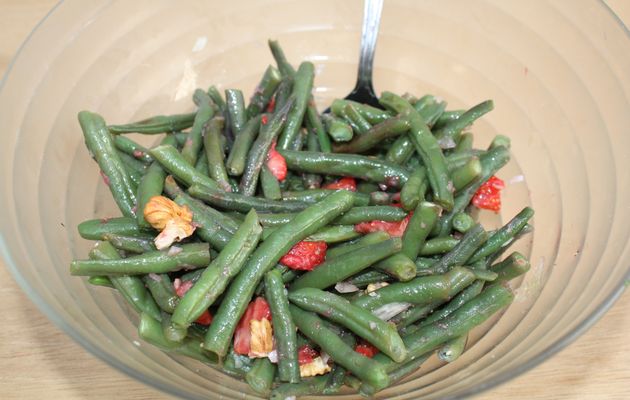 Pour accompagner le barbecue : taboulé libanais et salade de haricots verts aux fraises