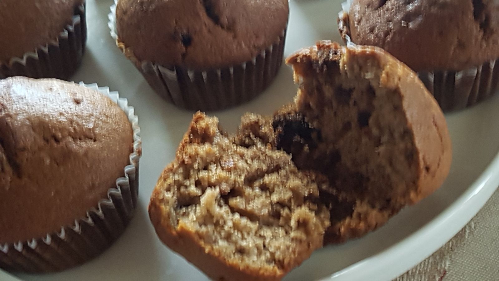 Muffins à la peau de banane et aux raisins secs Pia Cuisine