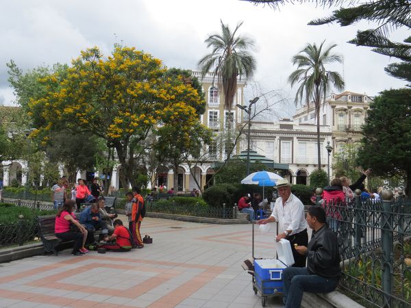 Premier aperçu du centre historique de Cuenca