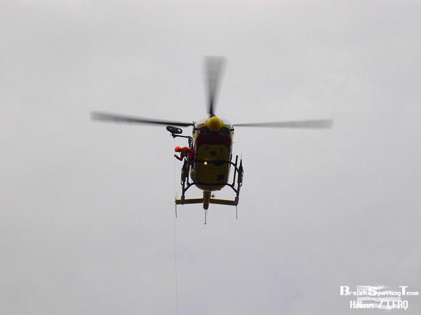 Ceci est l'album qui contient toutes les photos des journ&eacute;e spotting &agrave; l'a&eacute;roport de Quimper-Cornouaille. <br /> <br /> La pr&eacute;sentation est la suivante ; les l&eacute;gendes des photos en haut ( class&eacute;es par date ), chacune menant &agrave; la photo concern&eacute;e, et en bas, toutes les photos &quot;en vrac&quot;, que vous pouvez regarder de n'importe quelle journ&eacute;e !<br /> <br /> Bon visionnage :)<br /><br /><span style="font-weight: bold;"><span style