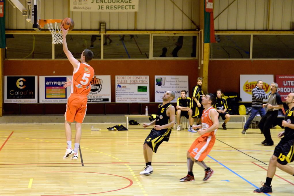 Nouvelle victoire au Palais des Sports, en Championnat de RM1, contre CRAP Veauche