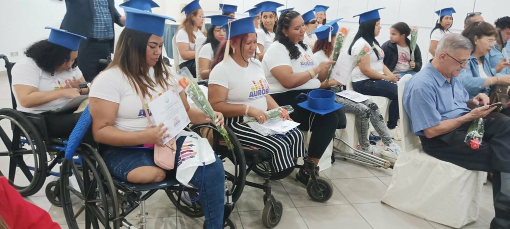 Funvape graduó a veinticinco mujeres con discapacidad en Programa de Formación Aurora