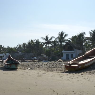 On the road to Mamallipuram 1/2, beginning with beach