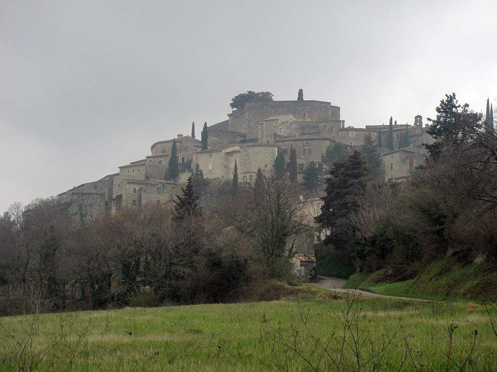 LA LAUPIE d'origine médiévale, le petit village est aujourd’hui comme neuf