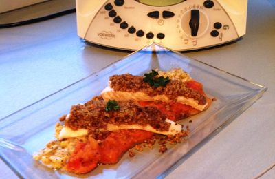 Crumble de cabillaud et duo de compotée tomates poireaux