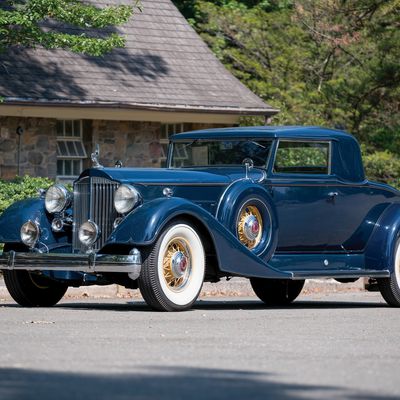 VOITURES DE LEGENDE (1298) : PACKARD TWELVE  SERIES 1107  2/4 PASSENGER COUPE - 1934