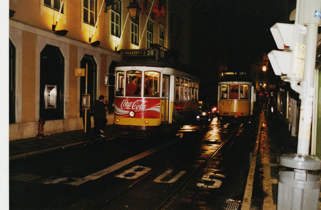 Un balade dans lisbonne de Graça au Cemitério dos Prazeres en suivant le célèbre Eléctrico numero 28.