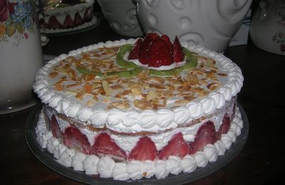 Fraisier à la crème chantilly, sans complication. 