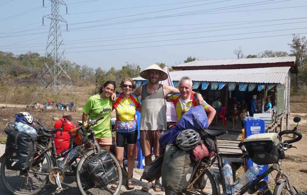 24, 25 Janvier 2015 – Laos à vélo – Champassak au bord du Mékong