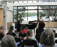 Concerts organisés périodiquement dans les hôpitaux Sainte-Périne, Robert Debré, Paul Brousse, ainsi qu'à la Mairie du 9ème arrondissement.