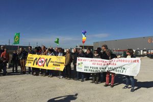 Manifestation contre le contournement autoroutier de Arles