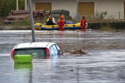 De violentes inondations font 18 morts en Sardaigne