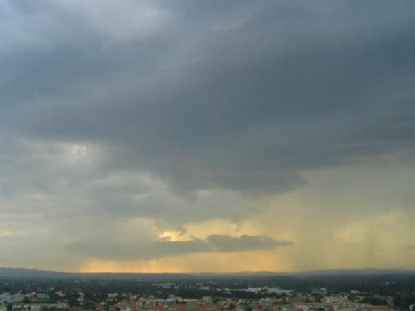 <p>Mes photos de nuages orageux depuis mars 2005</p>