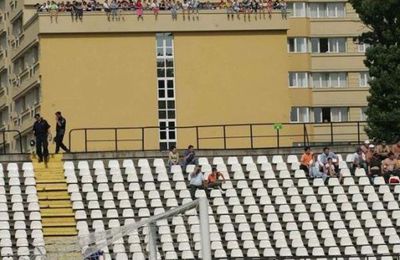 Payer l'entrée du stade? Pourquoi faire?