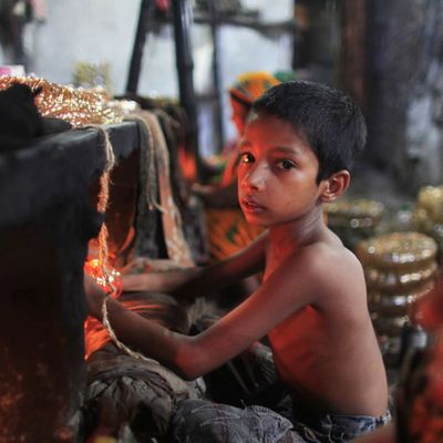 Mango, Asos, Zara : leurs sous-traitants exploitent des enfants syriens dans leurs ateliers turcs