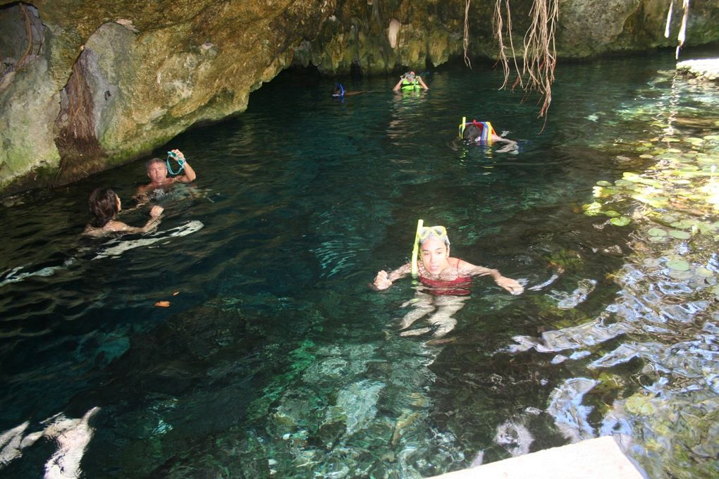 Ancienne cité maya, Tulum se situe dans la péninsule du Yucatan, au sud-est du Mexique. Dans une région appelée la Riviera Maya, les touristes aiment se prélasser sur les plages splendides qui longent la mer des Caraïbes.