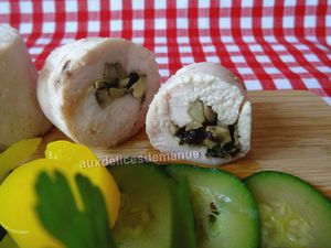 Ballottines de poulet farcies aux champignons et ses légumes