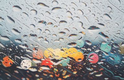 Chansons à écouter en regardant tomber la pluie/ Songs to listen to while watching the rain
