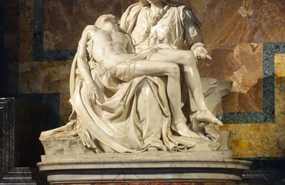 Lundi Soleil / Statues 