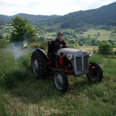 vieux tracteur