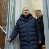 Ukraine: Vladimir Poutine à Marioupol pour une nouvelle visite symbolique