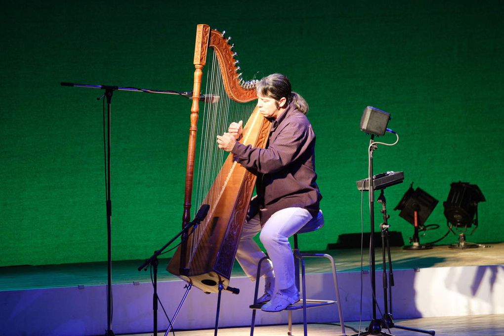 Harpist : Ismael Ledesma