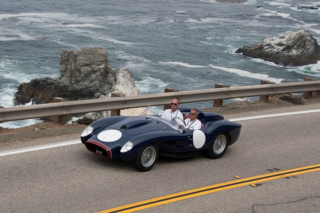 VOITURES DE LEGENDE (487) : FERRARI  250 TR - 1957