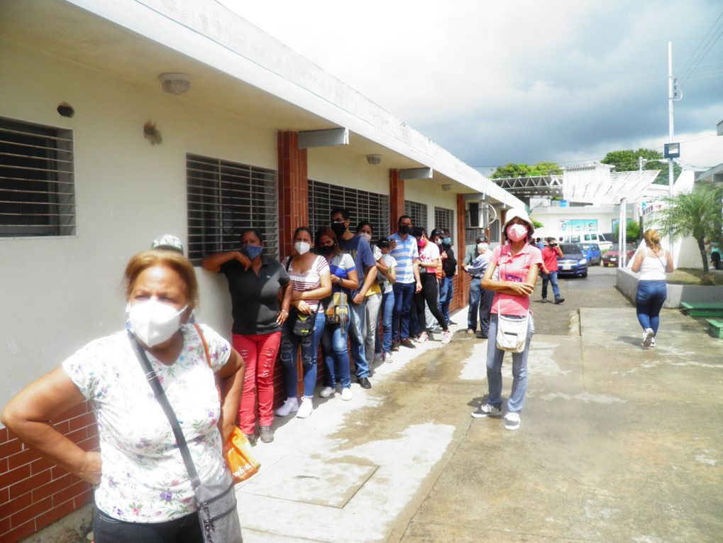 Más de mil 200 docentes vacunados en jornada especial contra la Covid-19 en Guacara