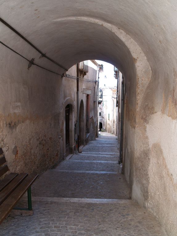 Qualche foto del paese e dei paesaggi
Quelque foto du village et des paysages